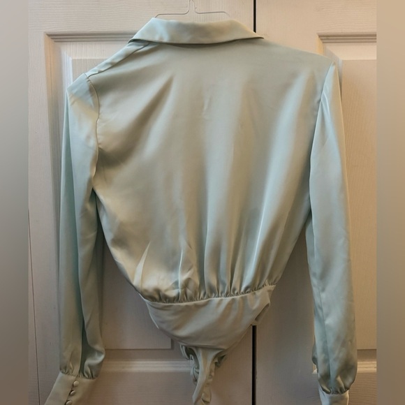 ARITZIA BABATON baby blue tie up collared body suit (XXS) - Picture 2 of 6